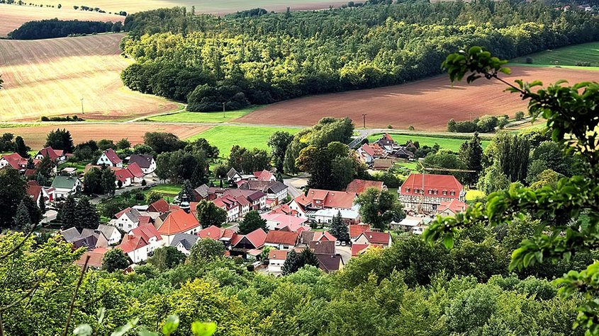 Blick auf ein Dorf